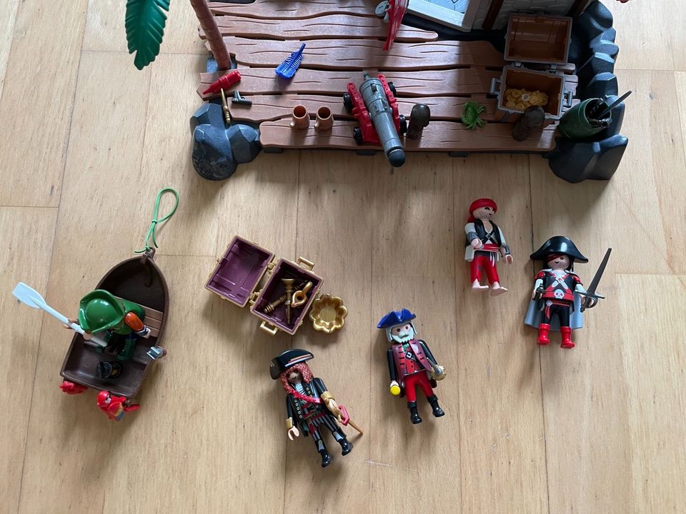 Playmobil Pirateninsel mit Wikingern in Nürnberg (Mittelfr)