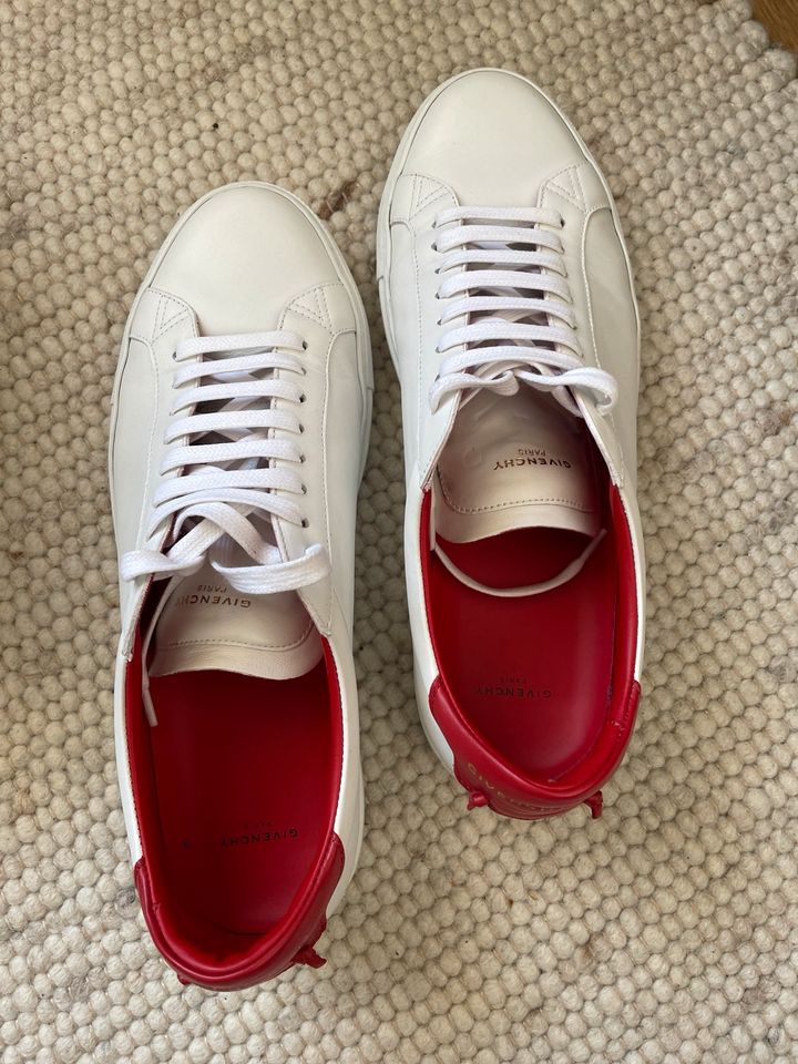 GIVENCHI Sneaker in Berlin