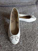 WIE NEU Ballerina creme Gr. 38 Hessen - Gießen Vorschau