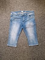 Jeans Hose/ Capri Shorts von s.Oliver/ Größe 44 Niedersachsen - Ganderkesee Vorschau