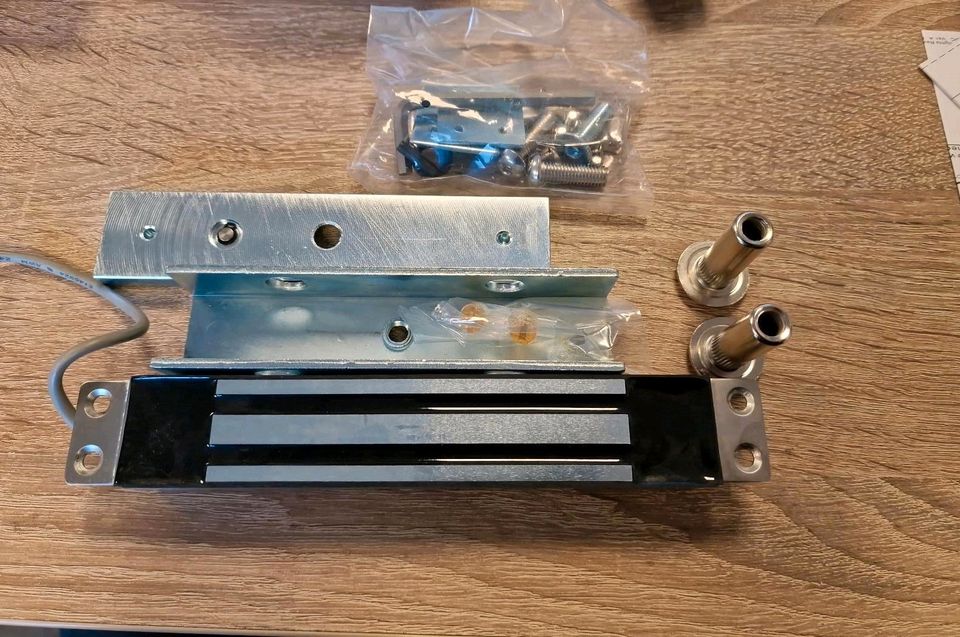 Haftmagnet für Türfestellanlage 12V  MAG-01500STM--AA in Lingen (Ems)