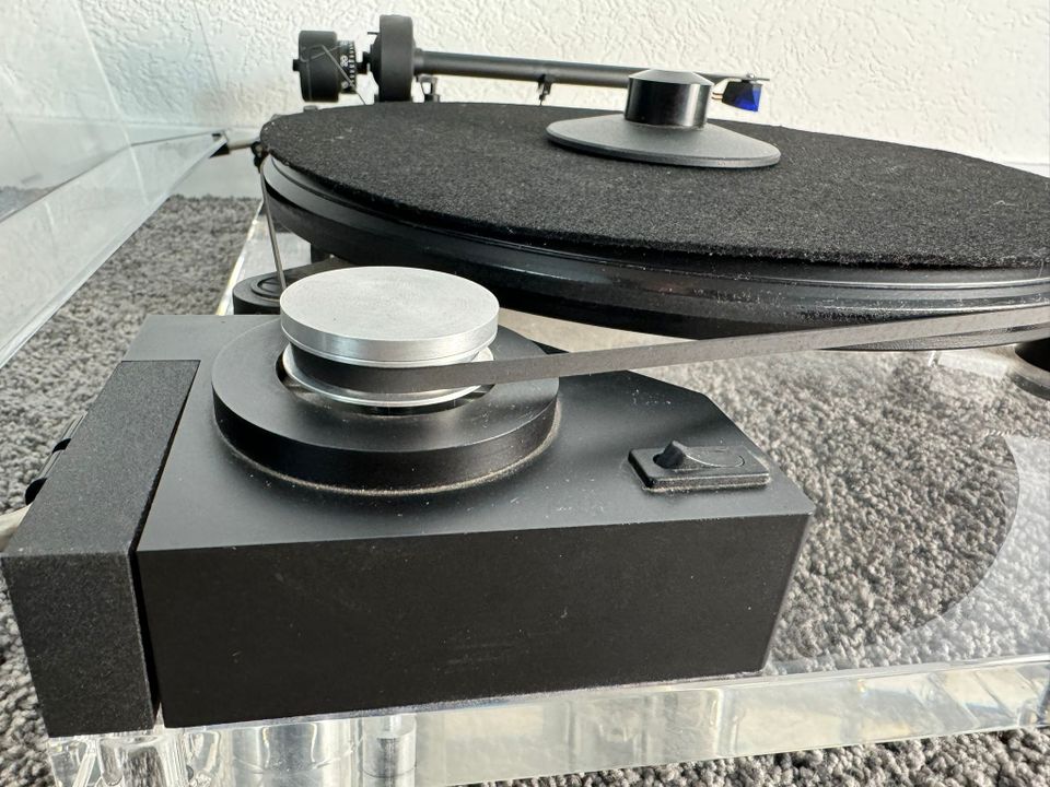 Pro-Ject Perspective Anniversary High End Plattenspieler in Dudenhofen