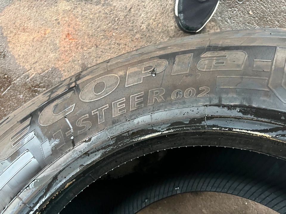 2 x Bridgestone  385/65R22,5 ECOPIA STEER 002 in Fließem