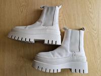 Tamaris Stiefeletten, Chelsea Boots, beige, Gr. 38 Hessen - Niedenstein Vorschau