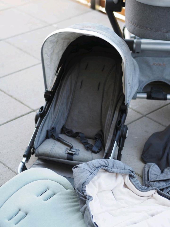 Joolz Kinderwagen grau mit Babywanne und Sportaufsitz in Daaden