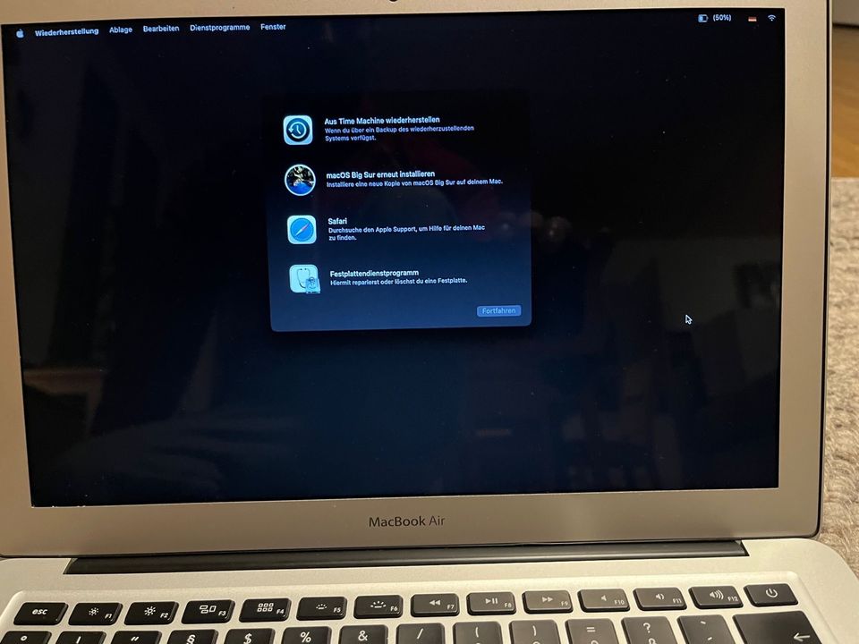 MacBook Air, 13,3“, 4 GB, super Zustand in München