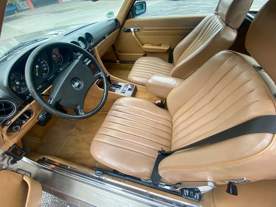 420 SL, Champagner Metallic mit braunem Verdeck in Zweiflingen