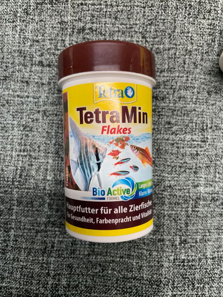 Juwel Aquarium Lido 200 Set mit Unterschrank in Herborn