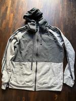 WIE NEU: ADIDAS Sportjacke Größe 2XL Damen grau Bayern - Roth Vorschau