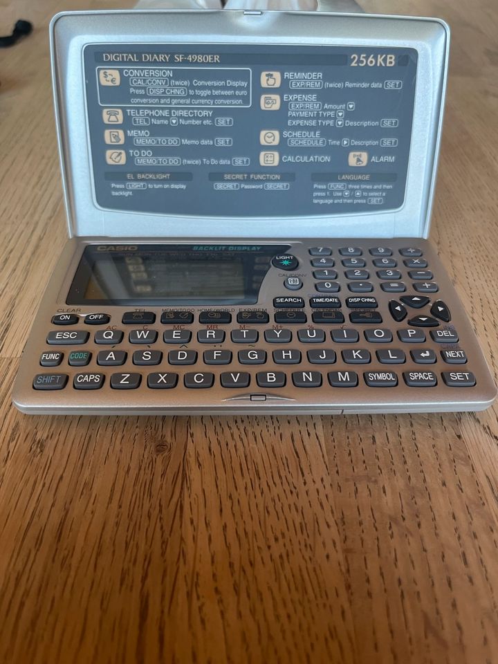 Casio Computer mit Tasche & Bedienungsanleitung in Linsengericht