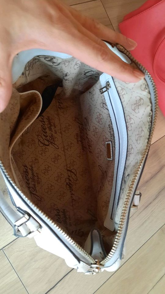 Original Guess Taschen Handtasche Shopper in Mainleus