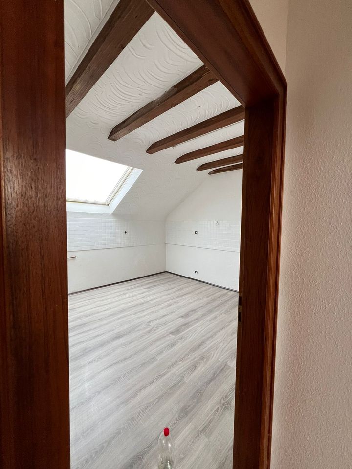 2 Zimmer Dachgeschosswohnung in Solingen