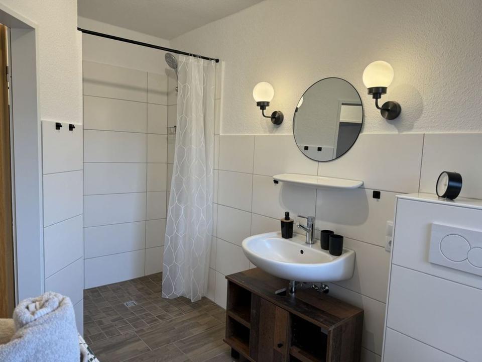 Zent. gelegenes Ferienhaus Tamko / Monteurwohnung / Langzeitmiete in Rhauderfehn