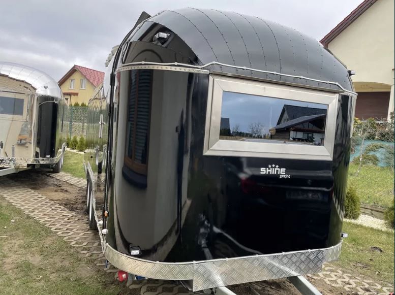 Imbissanhänger Verkaufswagen Verkaufsanhänger Foodtruck Imbisswagen 4,5m in Königs Wusterhausen