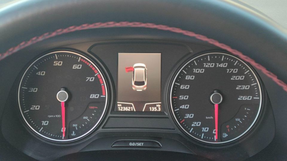 SEAT Leon Leon ST 1.4 TSI ACT Start/Stop - Top Ausstattung !!! in Bad Gandersheim