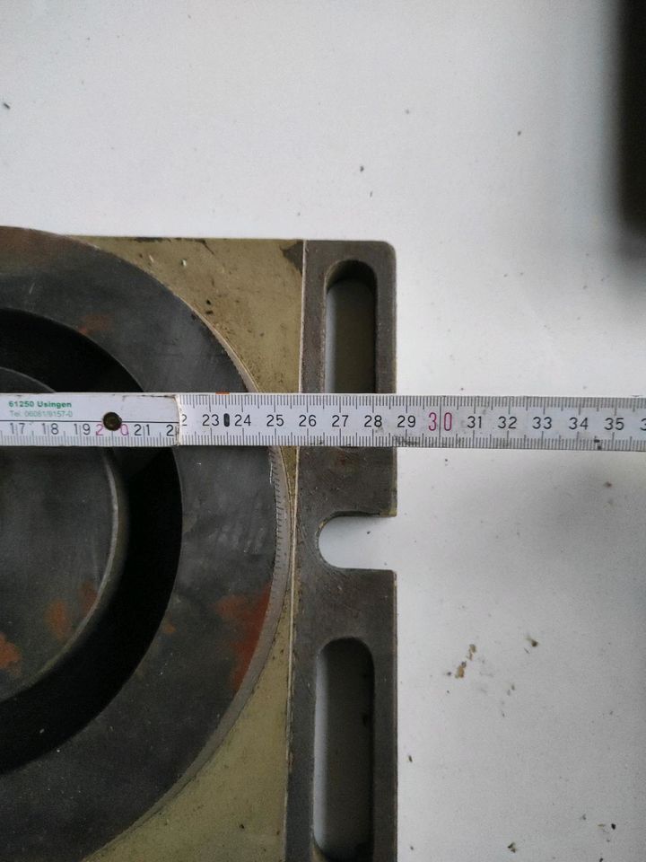 Maschinen Schraubstock Drehplatte Durchmesser 150 mm in Magdala