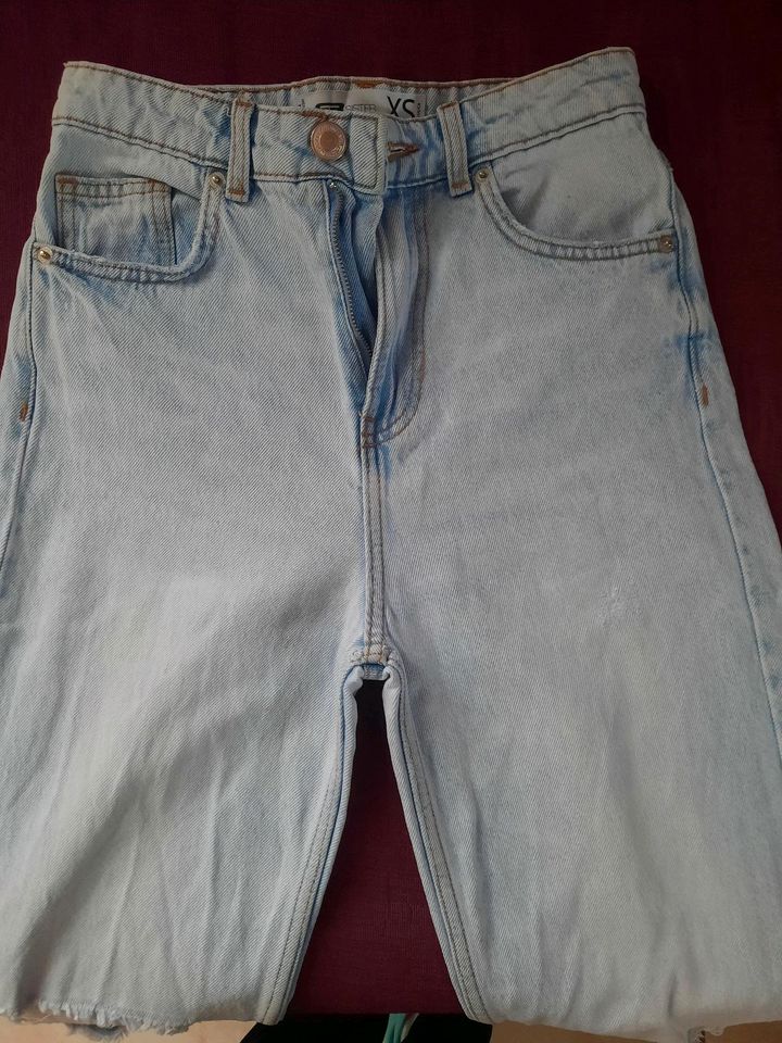 Hellblaue Jeans XS von FB Sister in Odenthal