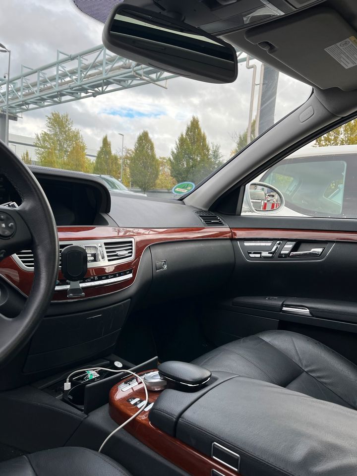 Mercedes S350 W221 MB-Scheckheft 8-Fach 19" Maybach TÜV NEU in Waldsee