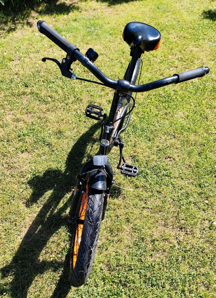 Kinderfahrrad, schwarz, orange, Rücktritt, Klingel in Berlin