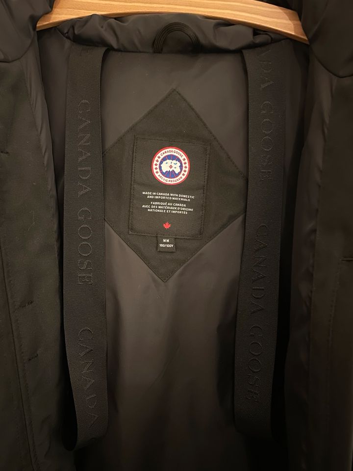 Canada Goose Herren Wintermantel / black Label in Düsseldorf