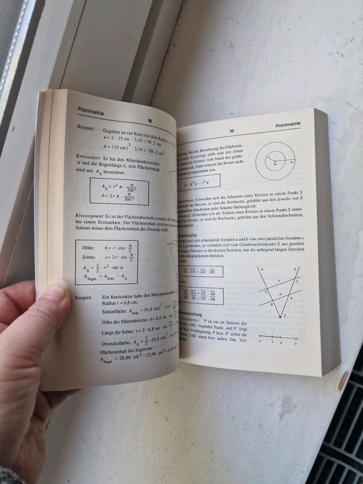 Buch Mathematik Physik Chemie  Formeln und Gesetzte in Hamburg