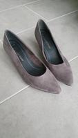 Marco Tozzi Pumps Schuhe Absatz Gr. 40 taupe Niedersachsen - Brietlingen Vorschau
