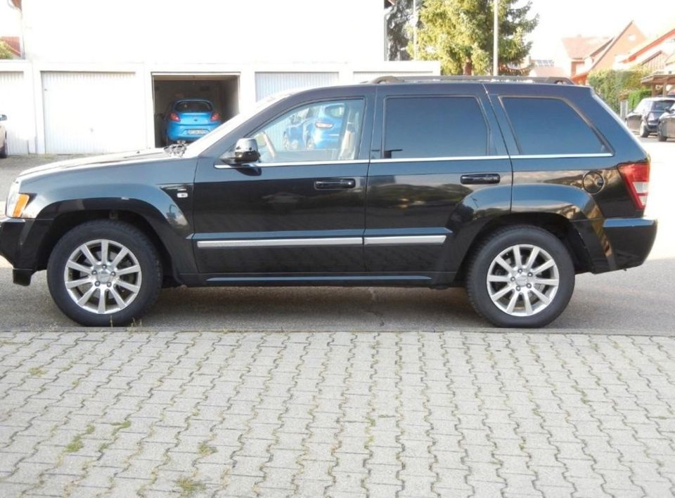 Jeep Grand Cherokee Overland 3.0 CRD Automatik in Berlin