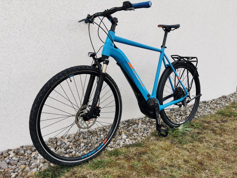 Cube E-bike Cross Hybride Race 500 Allroad blue´n´orange 62cm in Olching