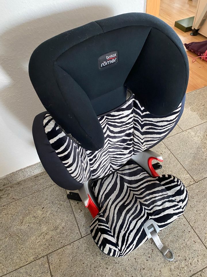 Britax römer KIDFIX SL Kindersitz Smart Zebra Isofix in Schlierbach