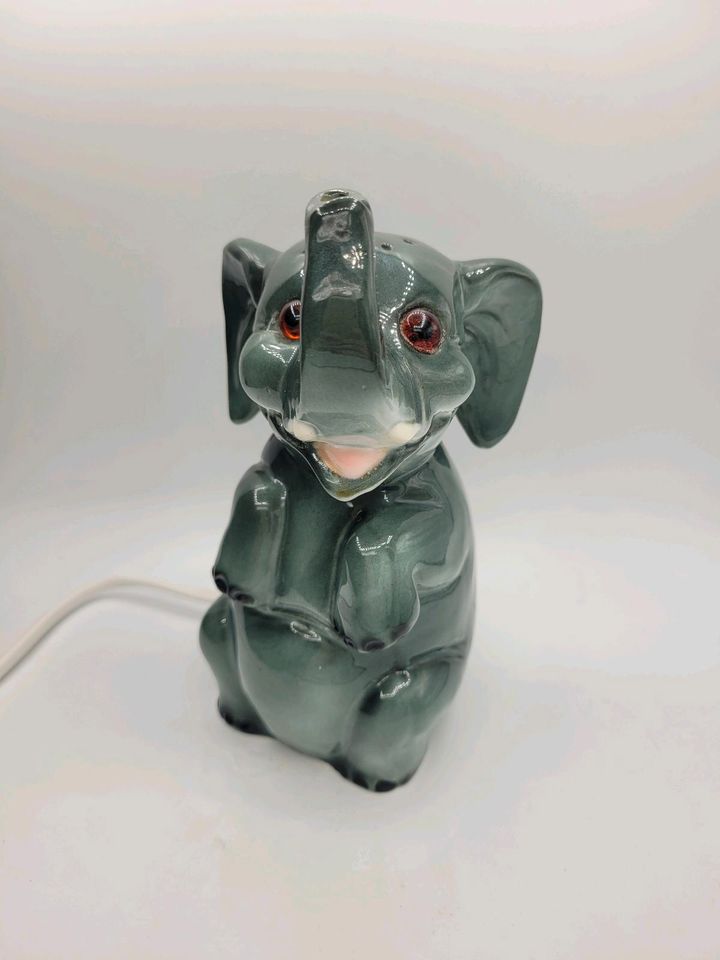 Alter Porzellan Rauchverzehrer Elefant Figur Duftlampe lampe in Recklinghausen