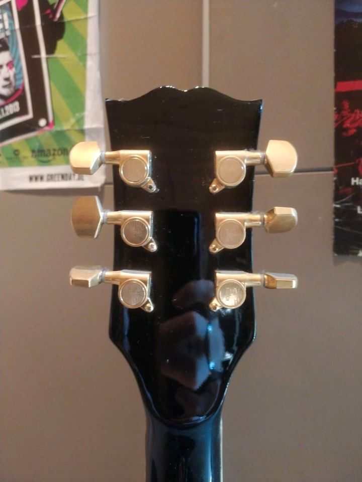 Pearl SG Custom Black/Schwarz Gold (Gibson Angus Young Style) in Hof (Saale)