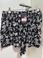 Sommerhose Gr L luftige Shorts für Sport und Freizeit Bayern - Obergriesbach Vorschau
