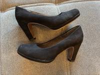 Tamaris Pumps Gr. 36 Wildleder schwarz Absatz Heels Bayern - Lindau Vorschau