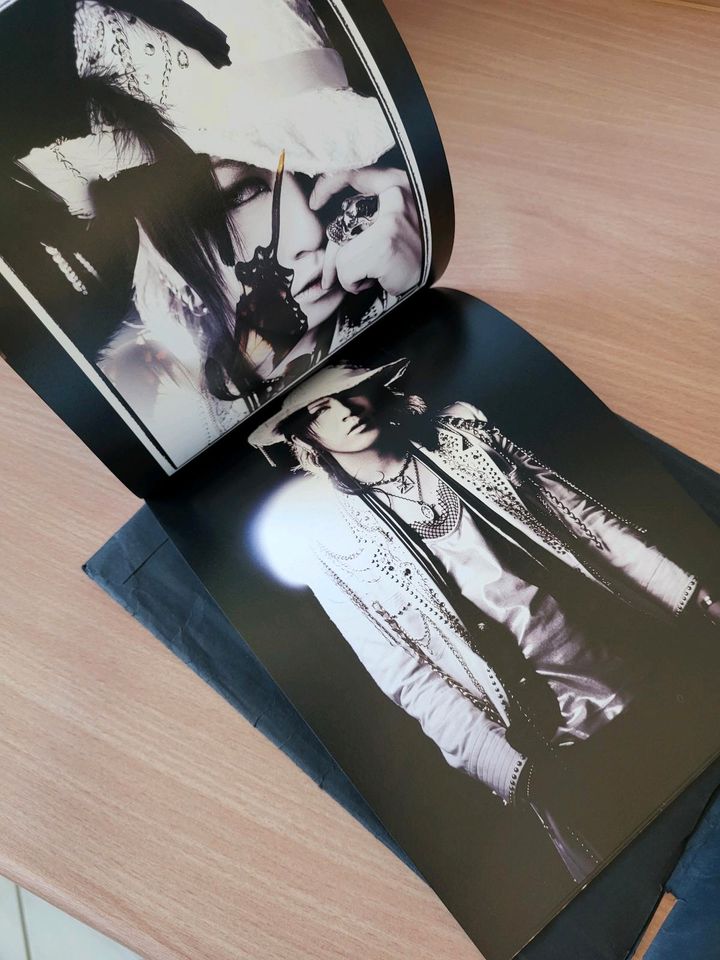 The Gazette Pamphlet Decomposition Beauty Final in Cuxhaven