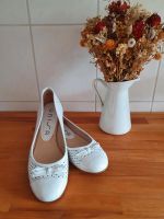 Unisa Ballerinas mit Schleife, Leder, weiss, Größe 41 *neu* Leipzig - Schönefeld-Abtnaundorf Vorschau