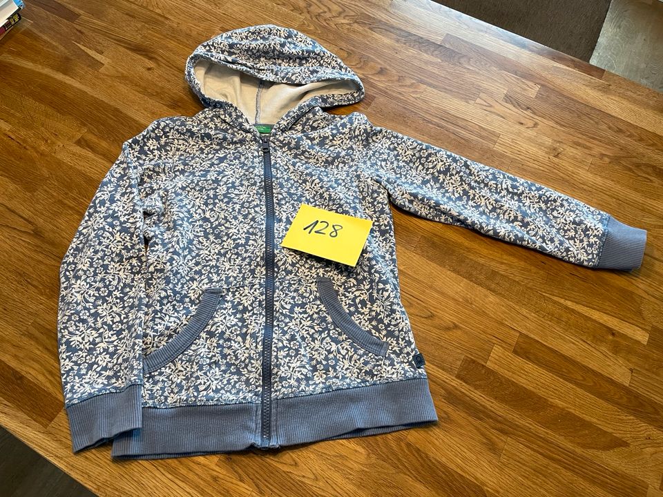 Hoodie Jacke - Benetton - 128 in Burgdorf