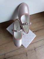 Cupcake Ballerina Neuwertig Pumps 30 Rosa Glitzer Rosè Hessen - Stadtallendorf Vorschau