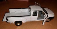 Modellauto Chevrolet Silverado, 1:18, weiss Top. Niedersachsen - Holzminden Vorschau