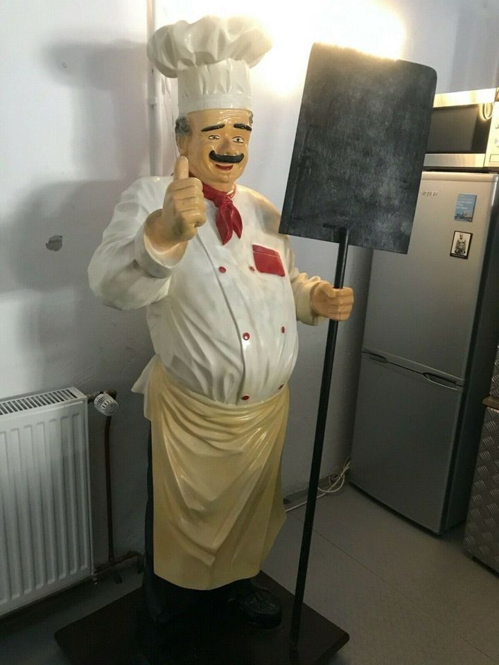 KOCH Lebensgroß 180 cm Deko Figur Kundenstopper Gastro in Essen -  Essen-Kettwig | eBay Kleinanzeigen ist jetzt Kleinanzeigen