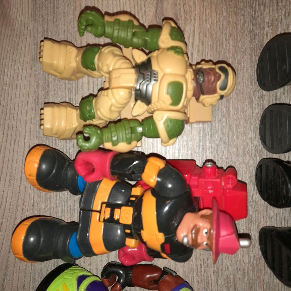 Rescue heroes Figuren von 1998 in Würzburg