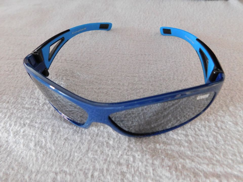 Sport-Sonnenbrille 509 von UVEX - blau - 11,50 cm breit in Hannover