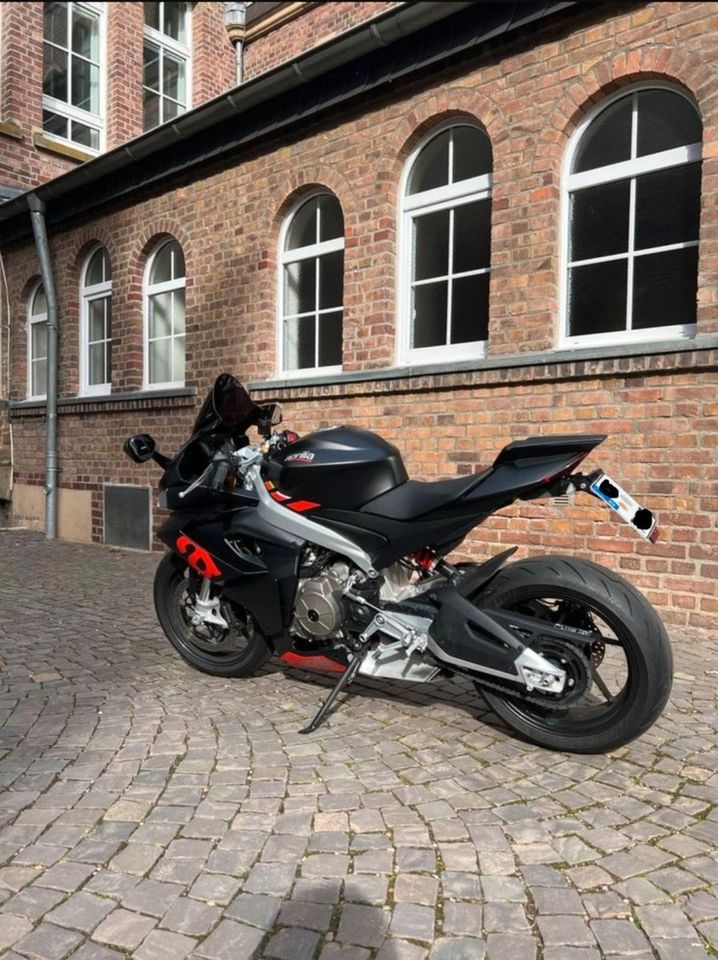 Aprilia RS660 schwarz / 3.200 km / Garantie / Scheckheft in Neunkirchen-Seelscheid