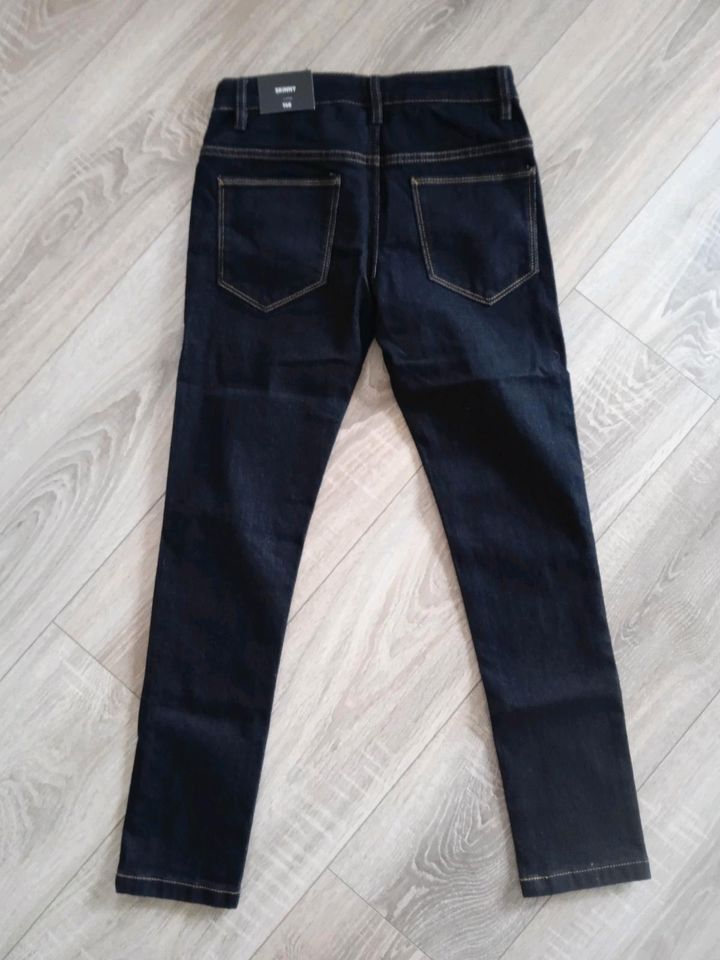 NEU Jeans C&A Gr. 146 mit Etikett in Ansbach
