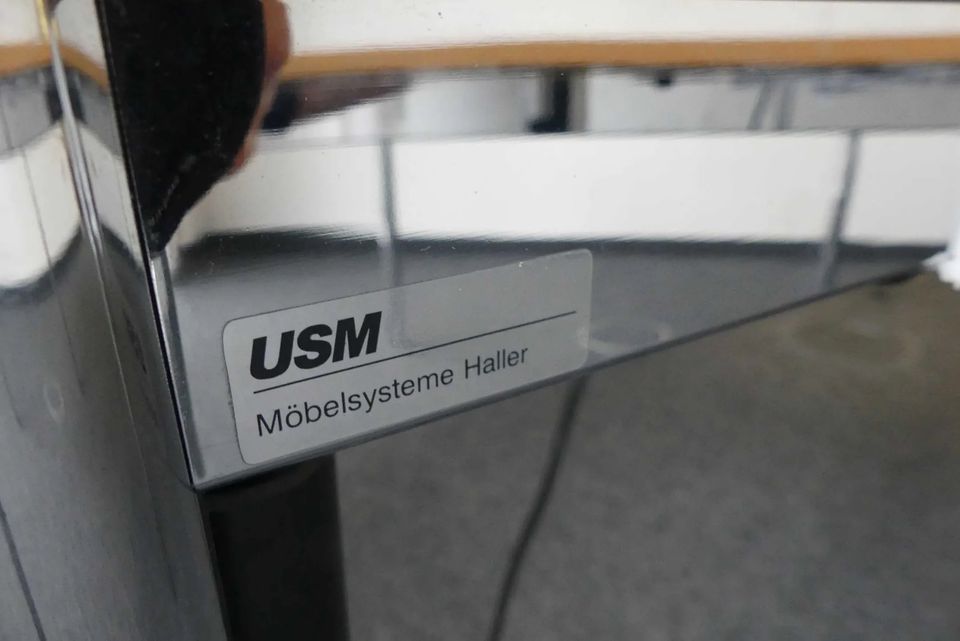 USM Haller Tisch Braun Holz in München