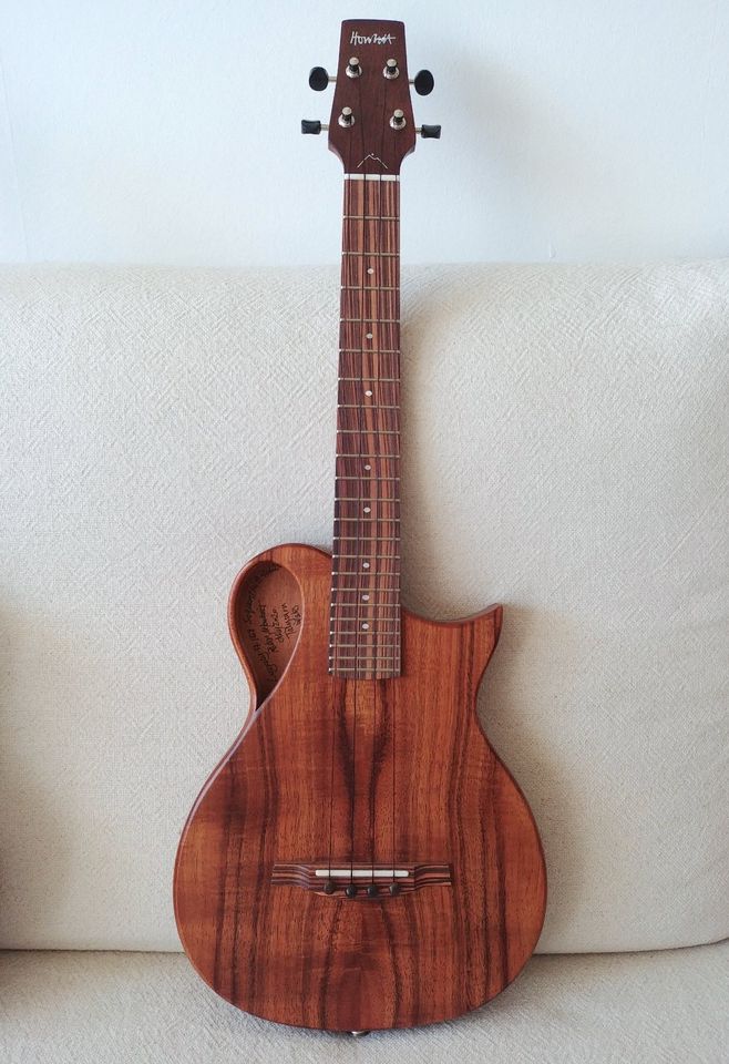 Pete Howlett Revelator Koa Tenor Ukulele mit Pickup in Ginsheim-Gustavsburg