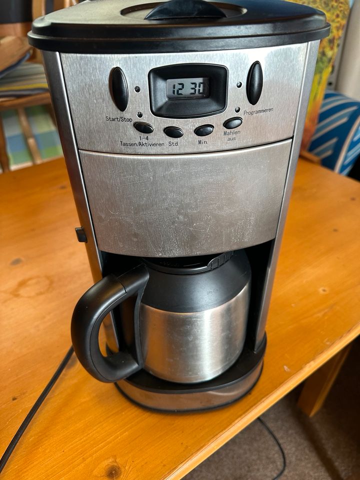 Kaffeemaschine mit Mahlwerk +Iso-Kanne in Sömmerda