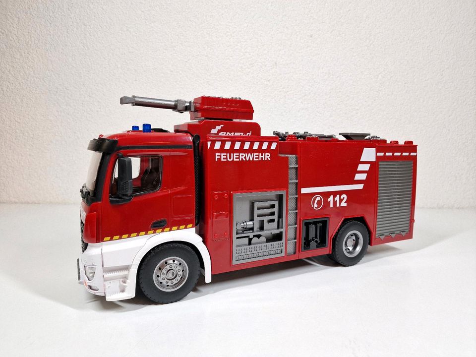 Amewi Mercedes Arocs Rc Feuerwehr Löschfahrzeug 1:18 RC LKW Sound in Seckach