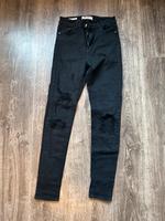 very high waist Jeanshose mit Löchern, Größe 38, schwarz Bayern - Neusäß Vorschau