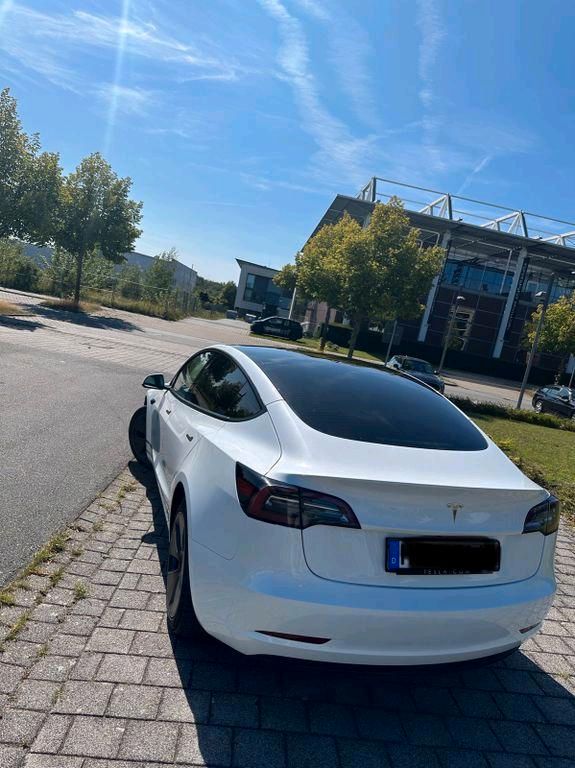 Tesla Model 3 in Hannover