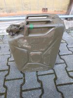 20 Liter Benzinkanister von 1975 aus Metall in oliv grün Hessen - Wiesbaden Vorschau